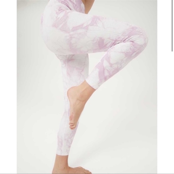 Aerie Offline Tie Dye Marble Print Seamless Leggings Tights Purple White Small - Picture 7 of 7